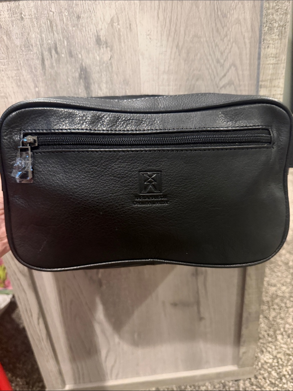 Black Men's Leather Travel Dopp Kit - Classic Toiletry Bag